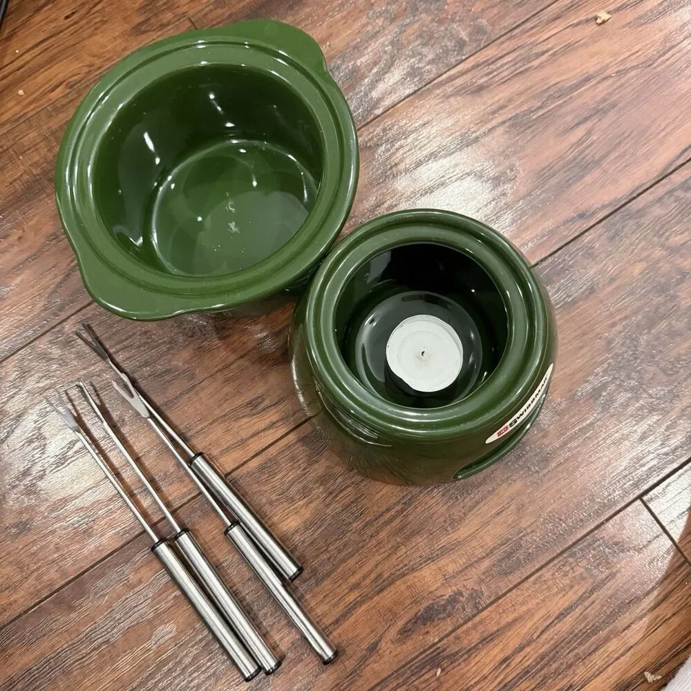 Swissmar Lily Chocolate Fondue Set Green Ceramic Pot Base 4 Forks Tea Light, D6